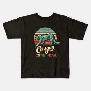 Cougar on the Prowl Retro Vintage Design for Women Kids T-Shirt